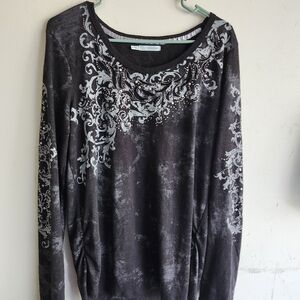 Womens Size Xl Maurices Black and Gray Women's Top Rhinestones